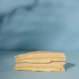 الأجبان الثلاث